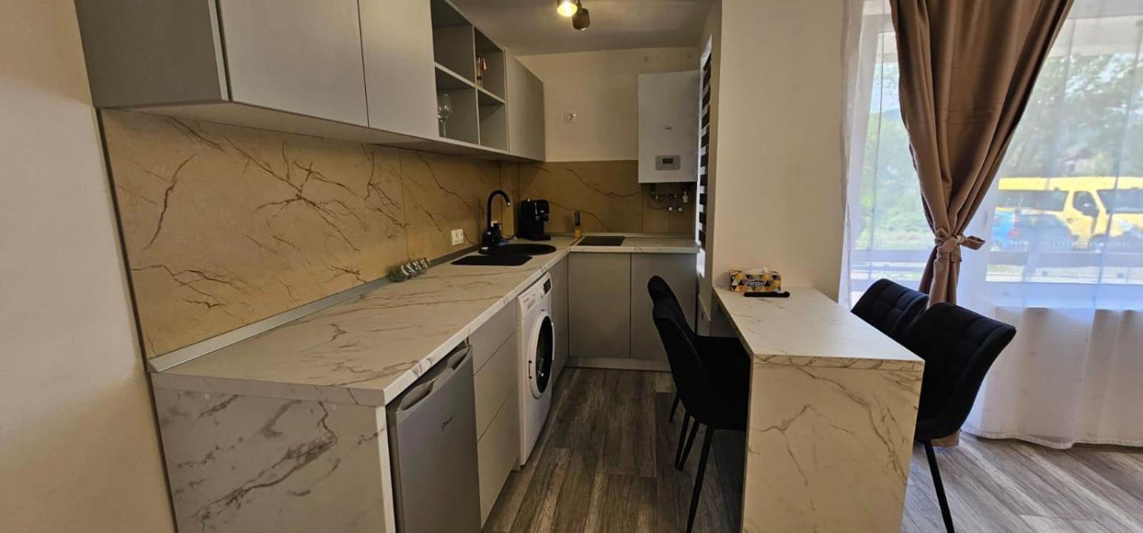 Escape Residence Vişeu de Sus Esterno foto